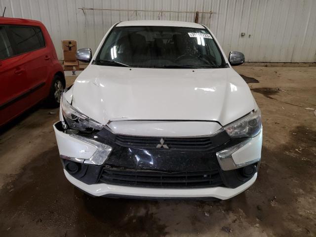 JA4AR3AW6GZ033177 - 2016 MITSUBISHI OUTLANDER ES WHITE photo 5