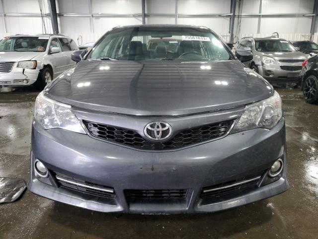 4T1BF1FK2CU103256 - 2012 TOYOTA CAMRY BASE GRAY photo 5