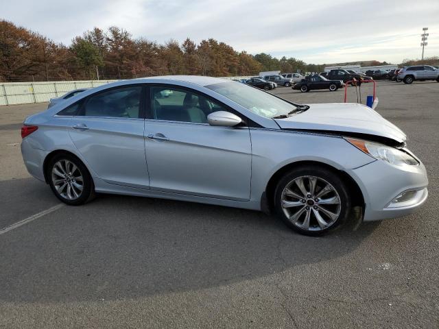 5NPEC4ACXDH615578 - 2013 HYUNDAI SONATA SE SILVER photo 4