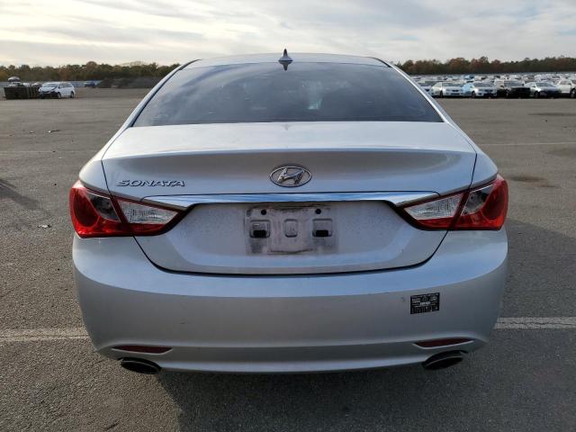 5NPEC4ACXDH615578 - 2013 HYUNDAI SONATA SE SILVER photo 6