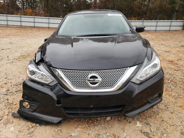 1N4AL3AP8HC176464 - 2017 NISSAN ALTIMA 2.5 BLACK photo 5