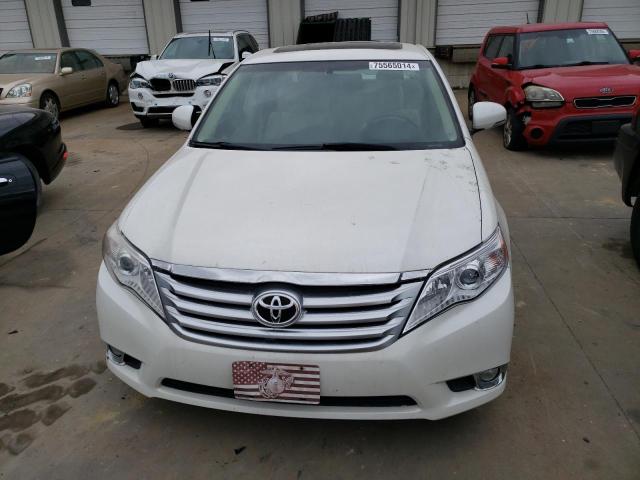 4T1BK3DB5BU403236 - 2011 TOYOTA AVALON BASE 白色 照片 5