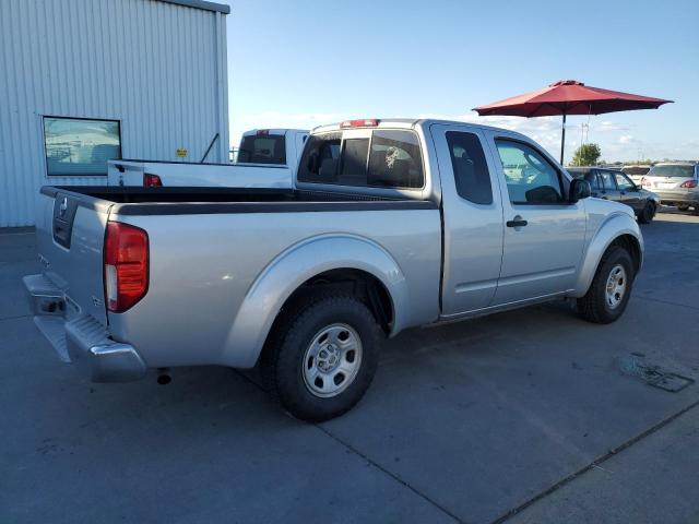 1N6BD06TX6C424689 - 2006 NISSAN FRONTIER KING CAB XE SILVER photo 3