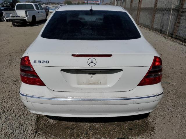 WDBUF65J55A700553 - 2005 MERCEDES-BENZ E 320 WHITE photo 6