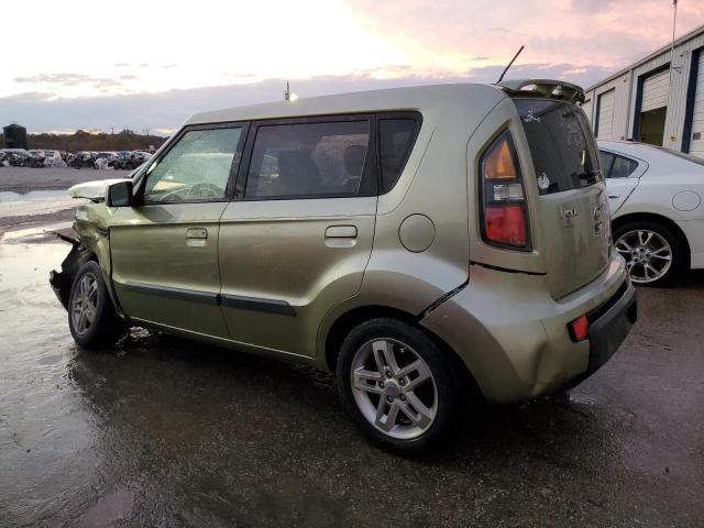 KNDJT2A2XA7191779 - 2010 KIA SOUL + GREEN photo 2