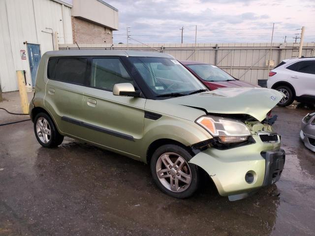 KNDJT2A2XA7191779 - 2010 KIA SOUL + GREEN photo 4