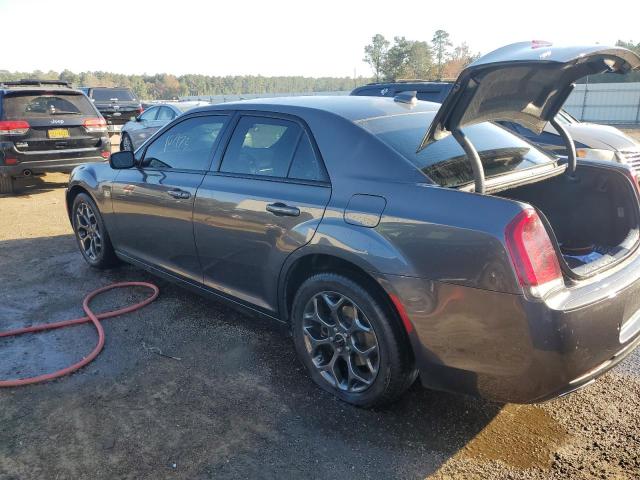 2C3CCAGG5JH300065 - 2018 CHRYSLER 300 S GRAY photo 2