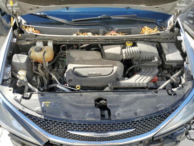 2C4RC1BGXJR214175 - 2018 CHRYSLER PACIFICA TOURING L GRAY photo 12