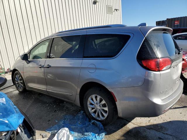 2C4RC1BGXJR214175 - 2018 CHRYSLER PACIFICA TOURING L GRAY photo 2