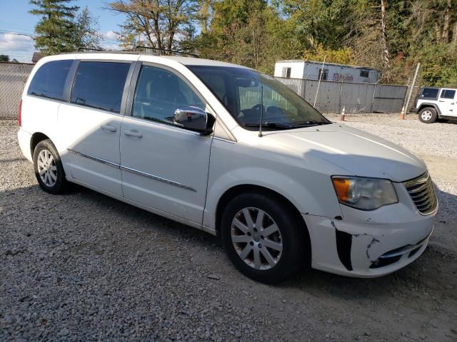 2A4RR8DG4BR782213 - 2011 CHRYSLER TOWN & COU TOURING L WHITE photo 4