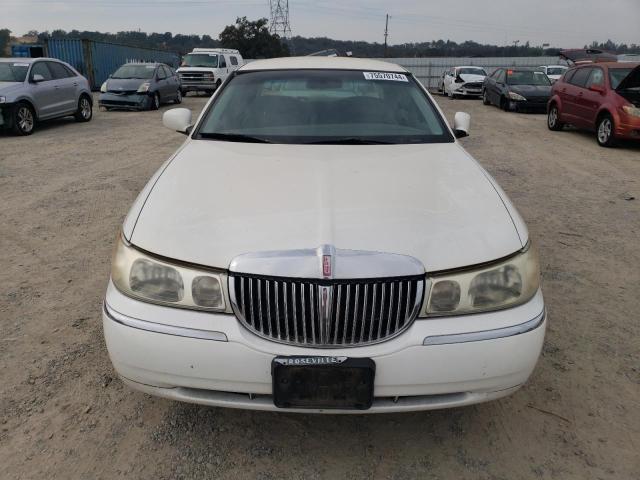 1LNHM81W8XY664904 - 1999 LINCOLN TOWN CAR EXECUTIVE WHITE photo 5