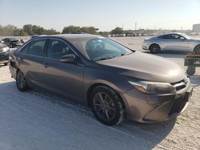 4T1BF1FK7GU245933 - 2016 TOYOTA CAMRY LE GRAY photo 4