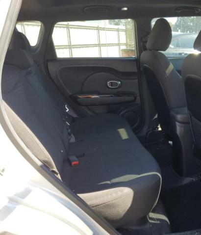 KNDJX3A55F7801390 - 2015 KIA SOUL ! SILVER photo 11