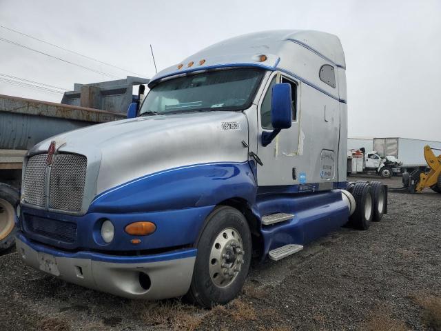 1XKTDB9X27J145434 - 2007 KENWORTH CONSTRUCTI T2000 SILVER photo 2