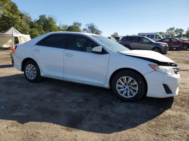 4T4BF1FK1ER355931 - 2014 TOYOTA CAMRY L WHITE photo 4