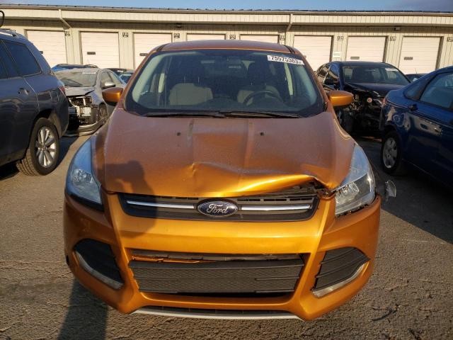 1FMCU0G74GUC81335 - 2016 FORD ESCAPE SE ORANGE photo 5