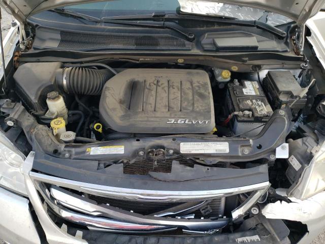 2A4RR8DG1BR746396 - 2011 CHRYSLER TOWN & COU TOURING L SILVER photo 12