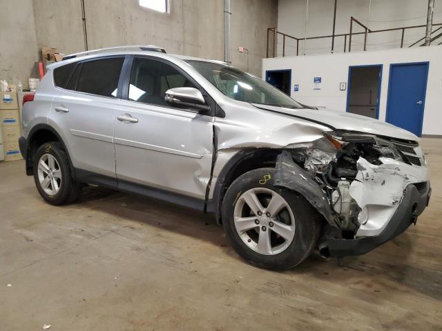 2T3RFREV3DW068681 - 2013 TOYOTA RAV4 XLE SILVER photo 4