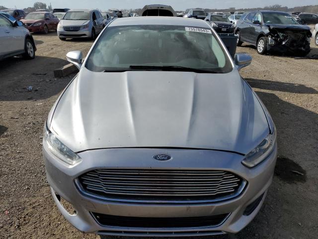 1FA6P0H77E5351723 - 2014 FORD FUSION SE SILVER photo 5