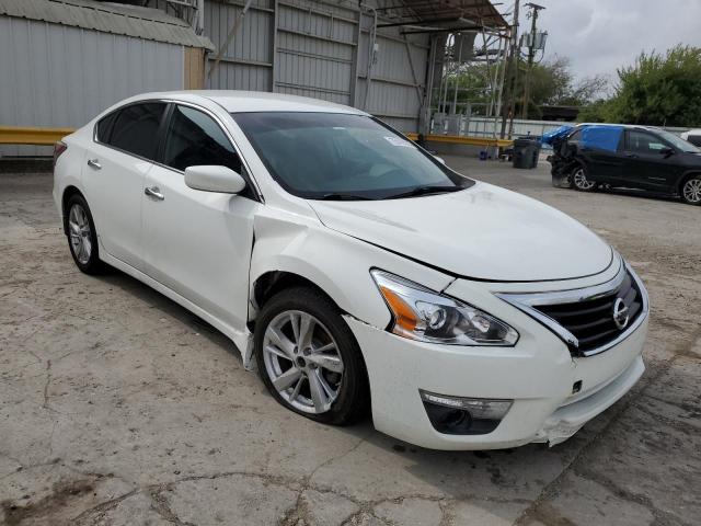 1N4AL3AP3FC271642 - 2015 NISSAN ALTIMA 2.5 WHITE photo 4