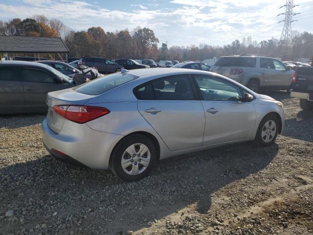 KNAFK4A69G5604378 - 2016 KIA FORTE LX SILVER photo 3