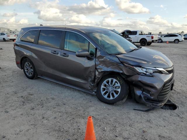 5TDKRKEC0PS152400 - 2023 TOYOTA SIENNA LE GRAY photo 4