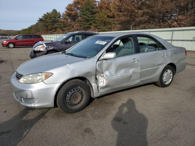 4T1BE32K75U590218 - 2005 TOYOTA CAMRY LE SILVER photo 1