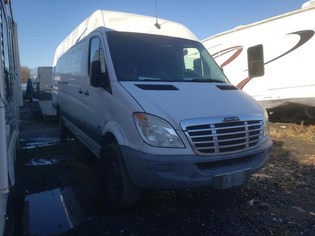 WDYPE8CC9B5607495 - 2011 FREIGHTLINER SPRINTER 2500 WHITE photo 4