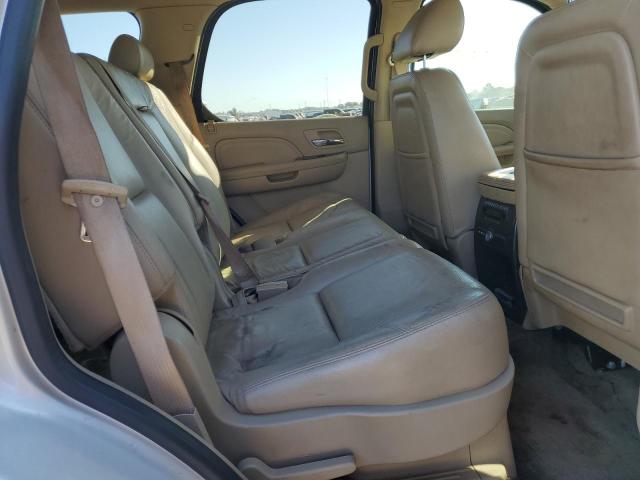 1GYUKEEJ9AR235644 - 2010 CADILLAC ESCALADE HYBRID BEIGE photo 11