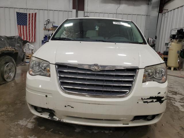 2A4RR8DX8AR415619 - 2010 CHRYSLER TOWN & COU TOURING PLUS WHITE photo 5