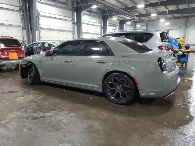 2C3CCABG6KH516032 - 2019 CHRYSLER 300 S GRAY photo 2