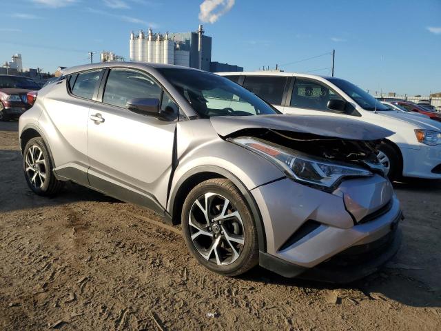 NMTKHMBX5JR059173 - 2018 TOYOTA C-HR XLE GRAY photo 4