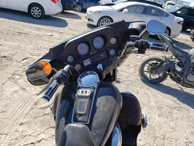 1HD1FCW11XY615168 - 1999 HARLEY-DAVIDSON FLHTCUI 黑色 照片 5