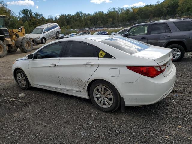 5NPEB4AC8CH449871 - 2012 HYUNDAI SONATA GLS WHITE photo 2