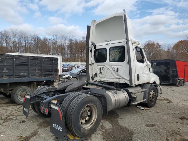 3AKBHTDV0PDUP1973 - 2023 FREIGHTLINER CASCADIA 1 WHITE photo 4