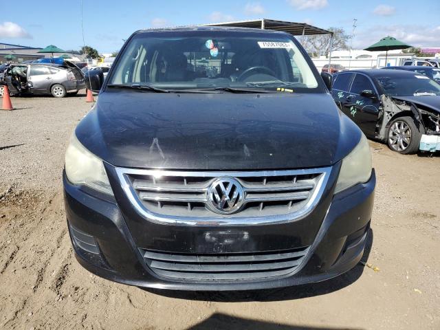 2V4RW3D14AR199321 - 2010 VOLKSWAGEN ROUTAN SE BLACK photo 5