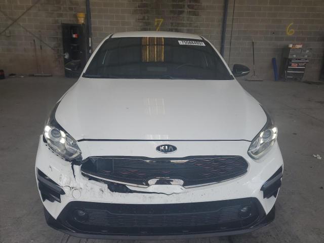 3KPF34AD0LE233642 - 2020 KIA FORTE GT LINE WHITE photo 5