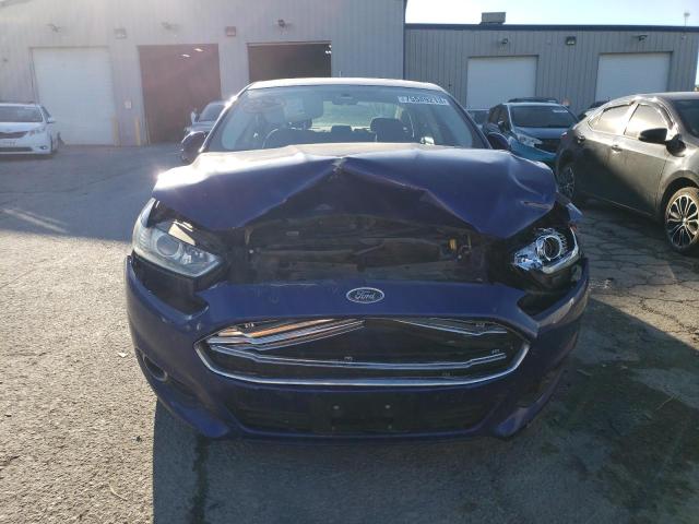 3FA6P0H91GR212088 - 2016 FORD FUSION SE BLUE photo 5