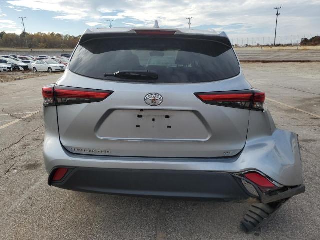 5TDGZRAH1LS502062 - 2020 TOYOTA HIGHLANDER XLE SILVER photo 6