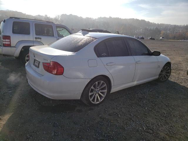 WBAPK7C52BA820308 - 2011 BMW 328 XI WHITE photo 3