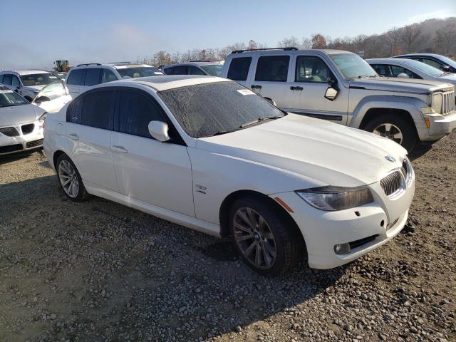 WBAPK7C52BA820308 - 2011 BMW 328 XI WHITE photo 4