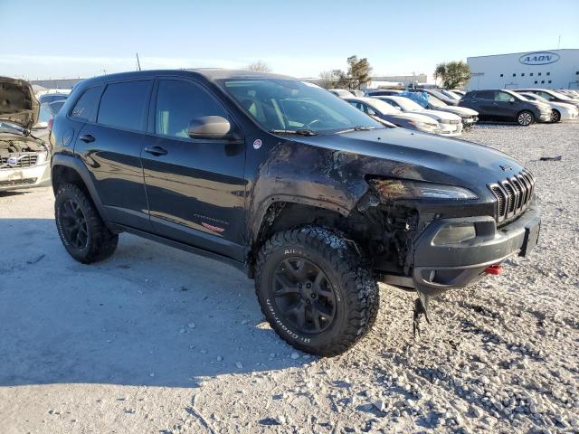 1C4PJMBS9HW584280 - 2017 JEEP CHEROKEE TRAILHAWK BLACK photo 4
