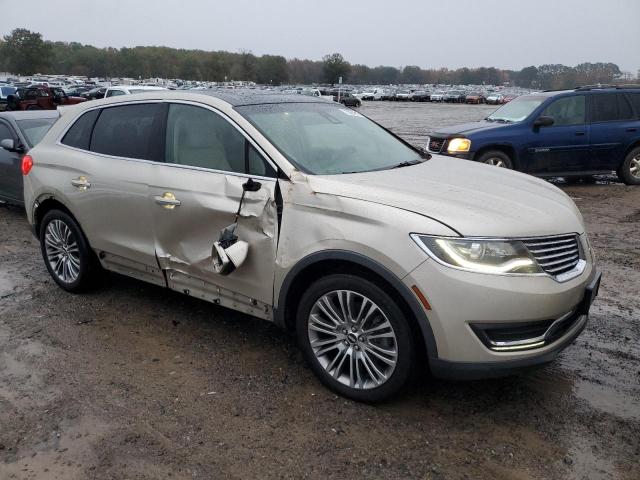 2LMPJ8LRXHBL30565 - 2017 LINCOLN MKX RESERVE GOLD photo 4