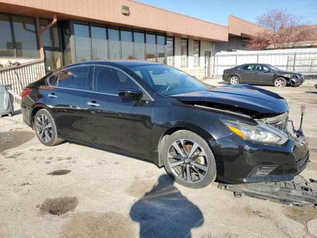 1N4AL3AP8HC267248 - 2017 NISSAN ALTIMA 2.5 BLACK photo 4