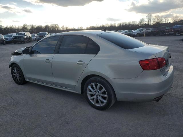 3VWDZ7AJ6BM320637 - 2011 VOLKSWAGEN JETTA SE SILVER photo 2