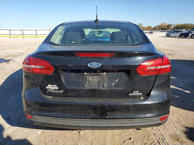 1FADP3F20GL389695 - 2016 FORD FOCUS SE BLACK photo 6