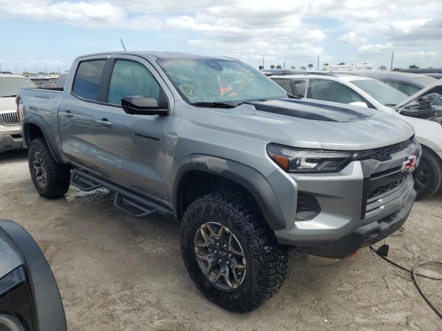 1GCPTFEKXR1119670 - 2024 CHEVROLET COLORADO ZR2 GRAY photo 4