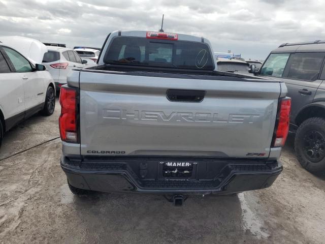 1GCPTFEKXR1119670 - 2024 CHEVROLET COLORADO ZR2 GRAY photo 6