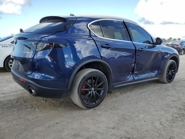 ZASFAKBN1J7B64465 - 2018 ALFA ROMEO STELVIO TI BLUE photo 3