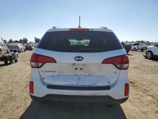 5XYKT4A71FG602928 - 2015 KIA SORENTO LX WHITE photo 6